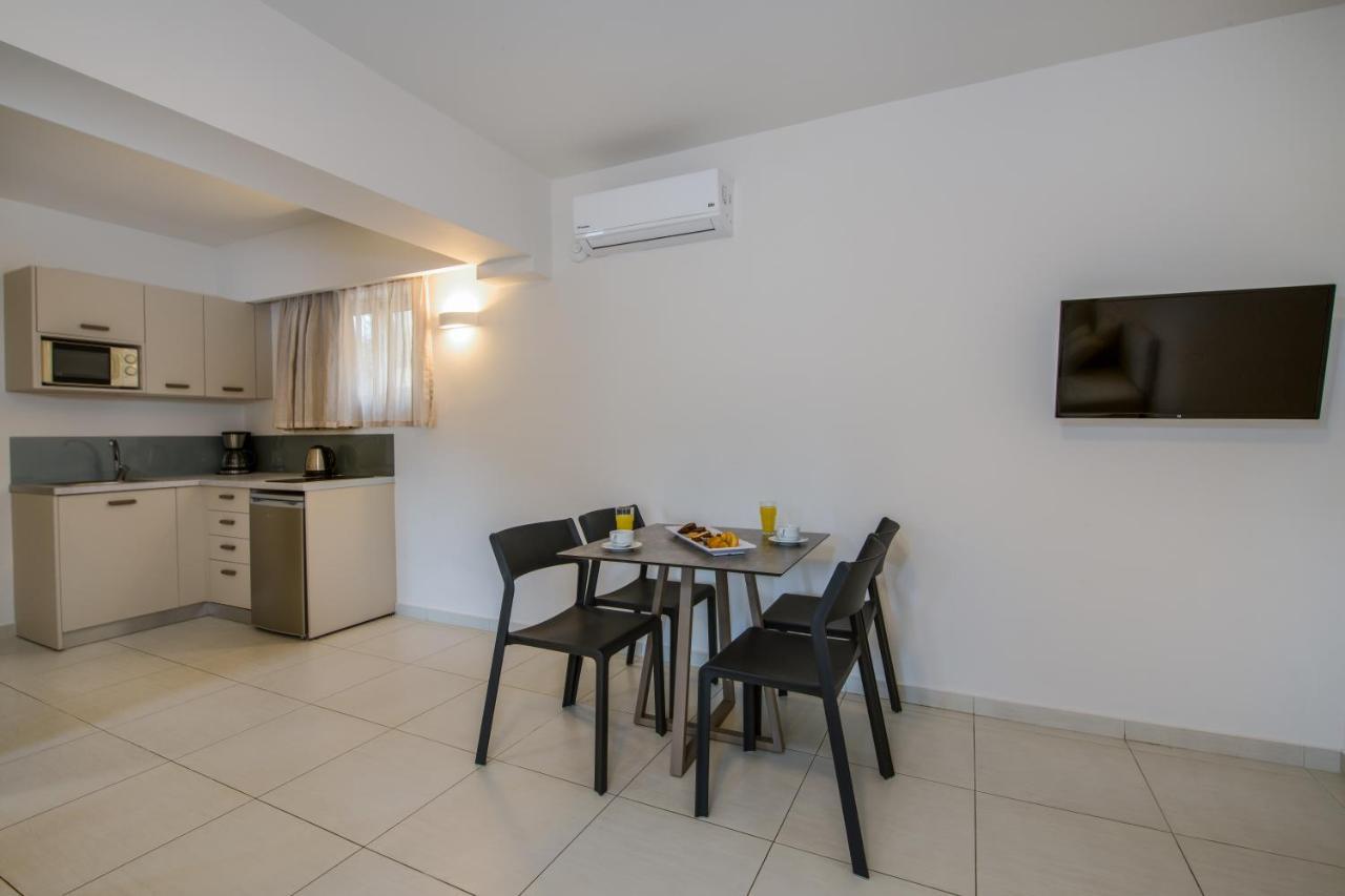 Stefan Village Hotel Agia Marina エクステリア 写真