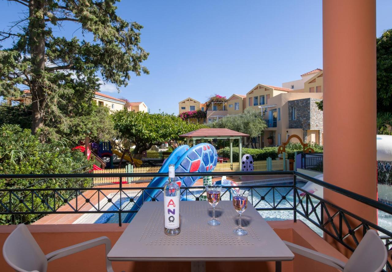 Stefan Village Hotel Agia Marina エクステリア 写真