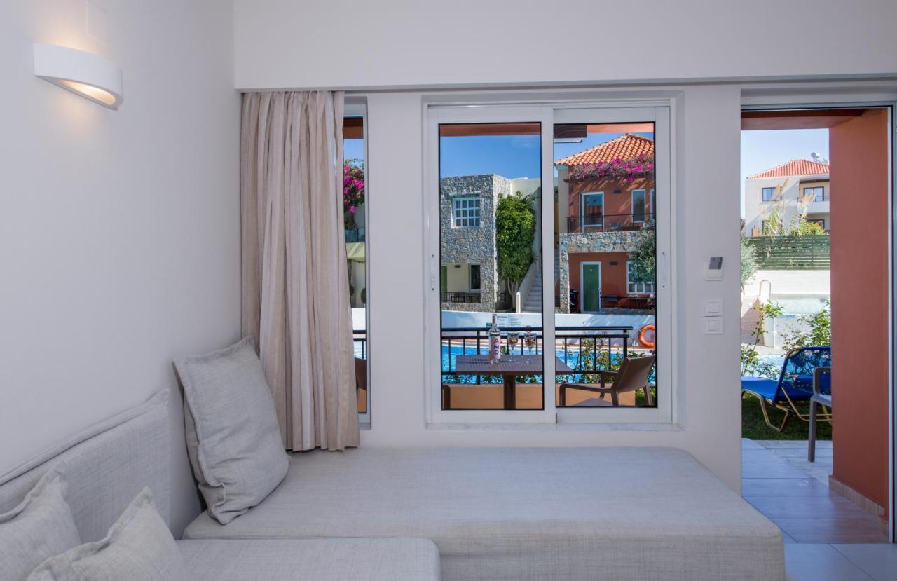Stefan Village Hotel Agia Marina エクステリア 写真