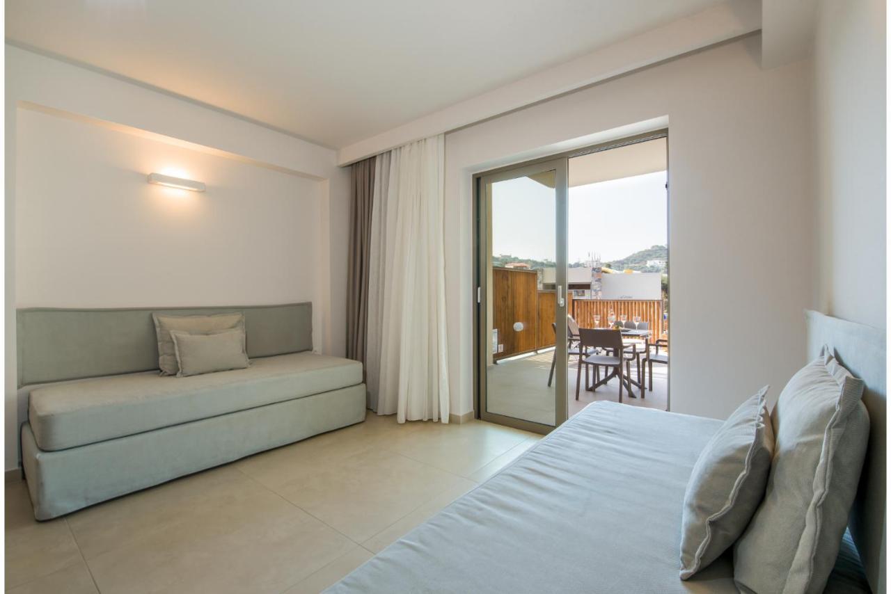Stefan Village Hotel Agia Marina エクステリア 写真