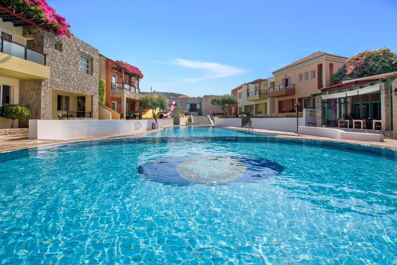 Stefan Village Hotel Agia Marina エクステリア 写真