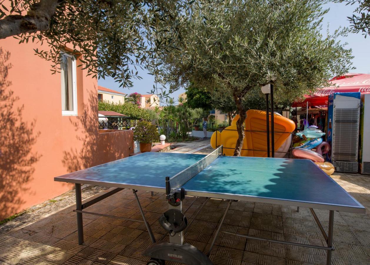 Stefan Village Hotel Agia Marina エクステリア 写真