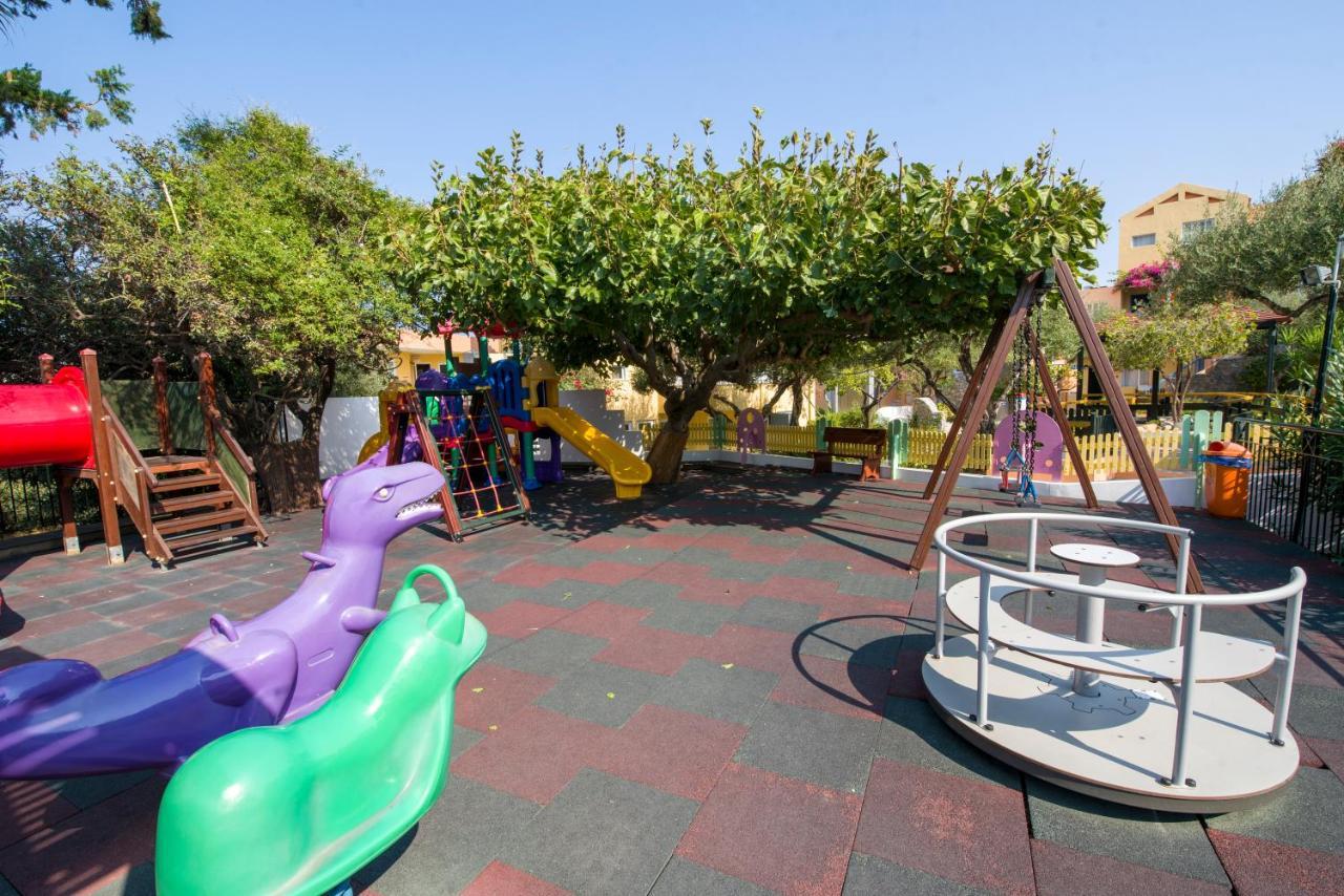 Stefan Village Hotel Agia Marina エクステリア 写真