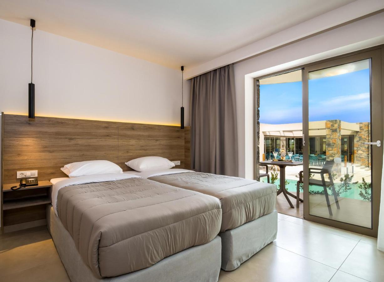 Stefan Village Hotel Agia Marina エクステリア 写真